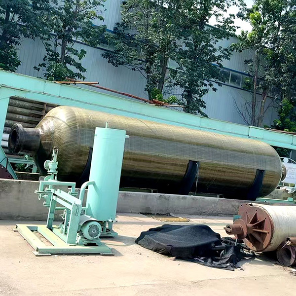 Fiberglass pressure tank